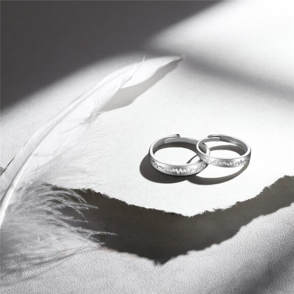 NWOT -ONE men's Adjustable 925 sterling silver stamped 925 Etched heartbeat ring - Picture 3 of 7